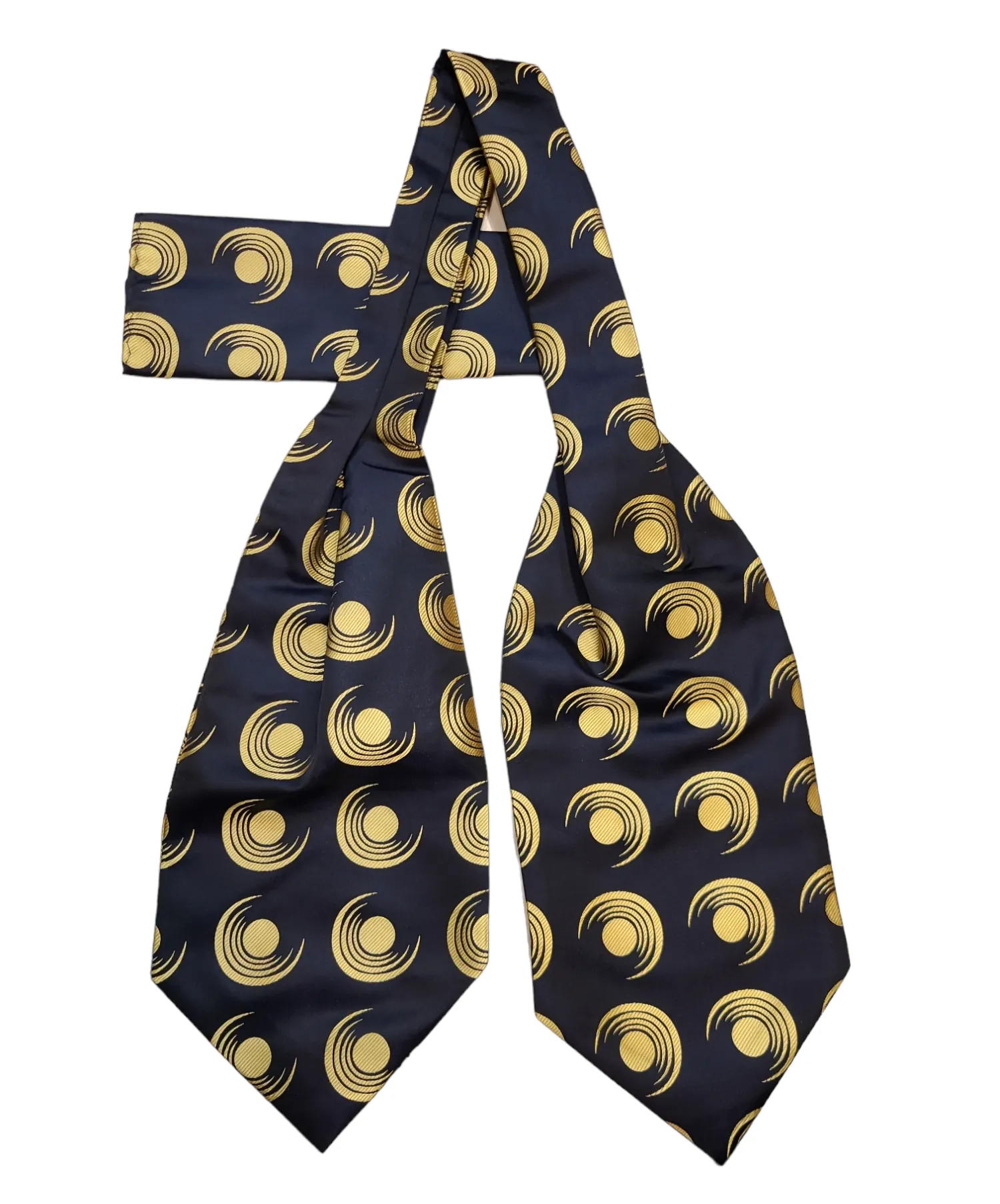 Ascot Set with two Tone Color