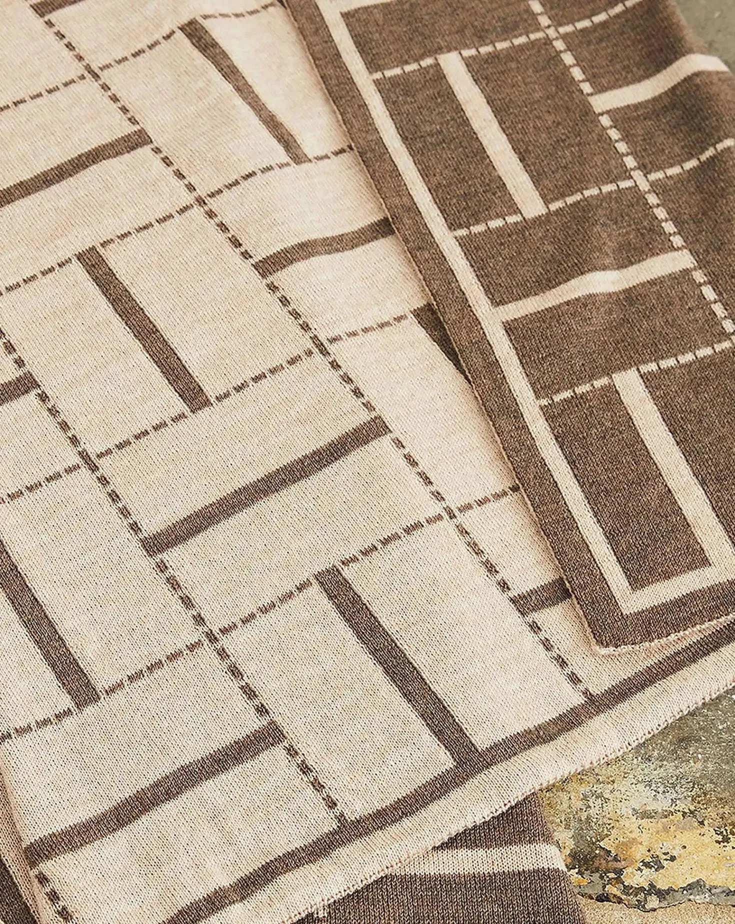 Biombo Concrete Throw