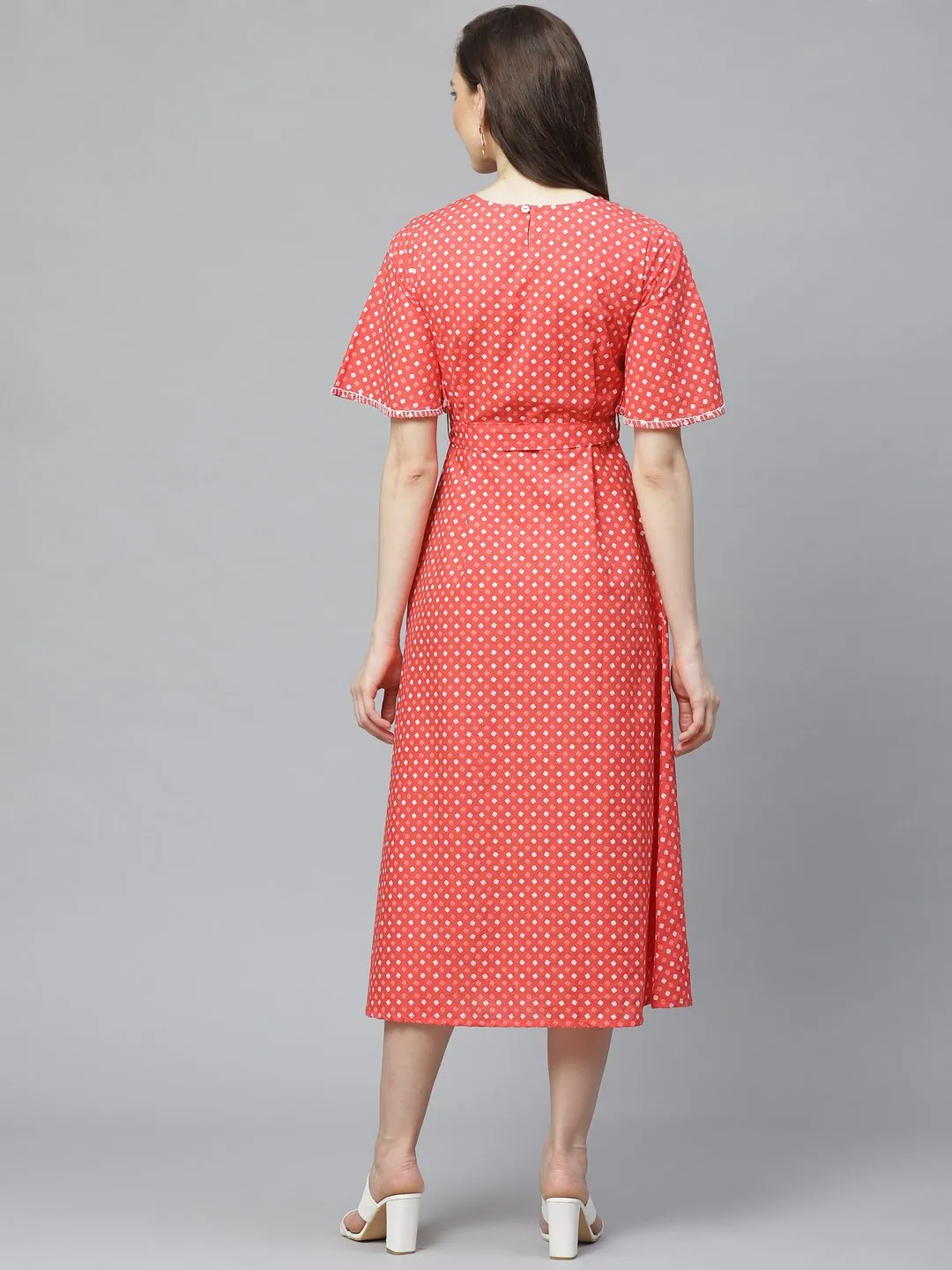 Women Peach Floral Printed Round Neck Cotton Fit And Flare Dress